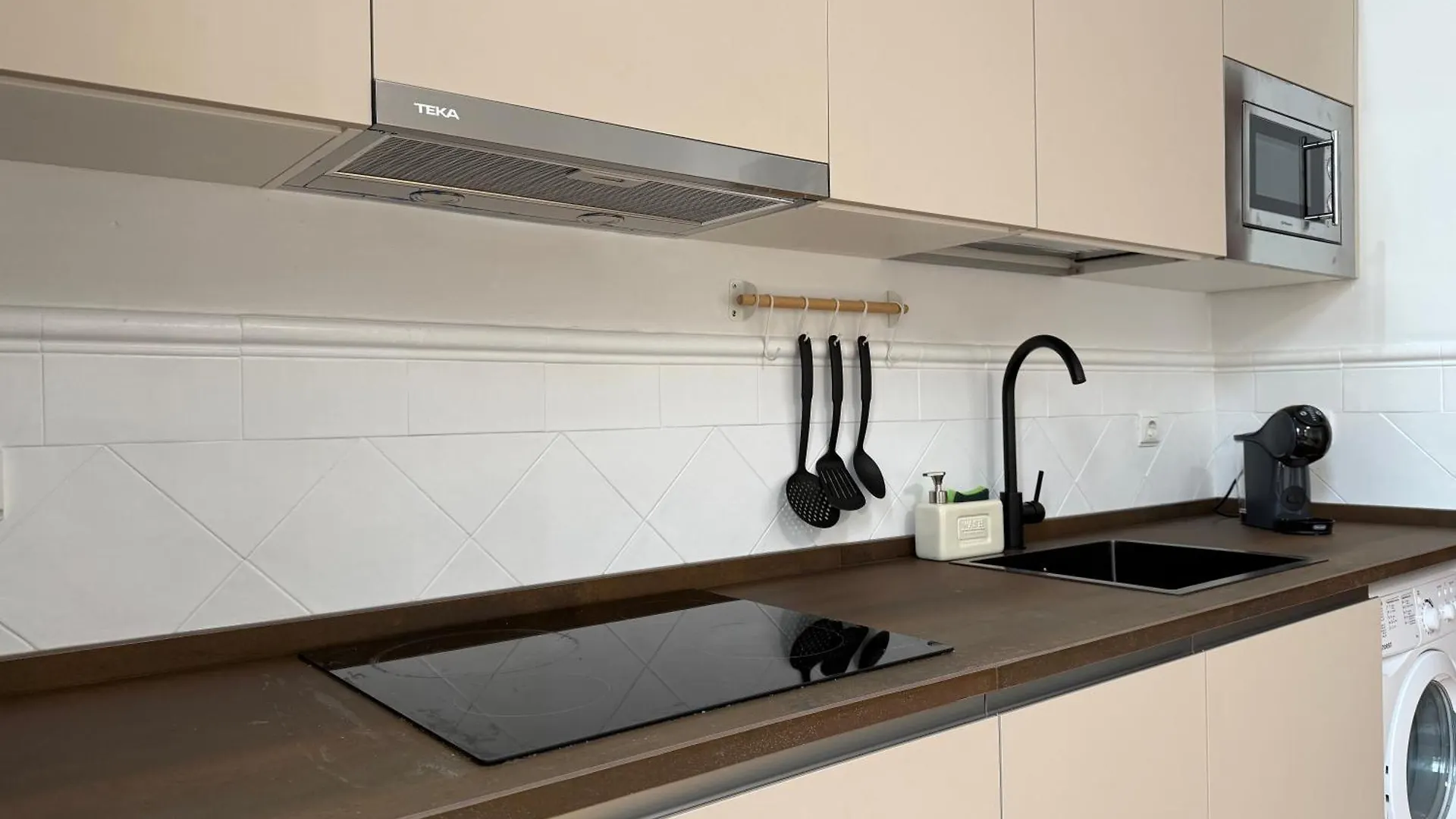 Cozy 1Br Picasso By Easytrip Apartment Malaga