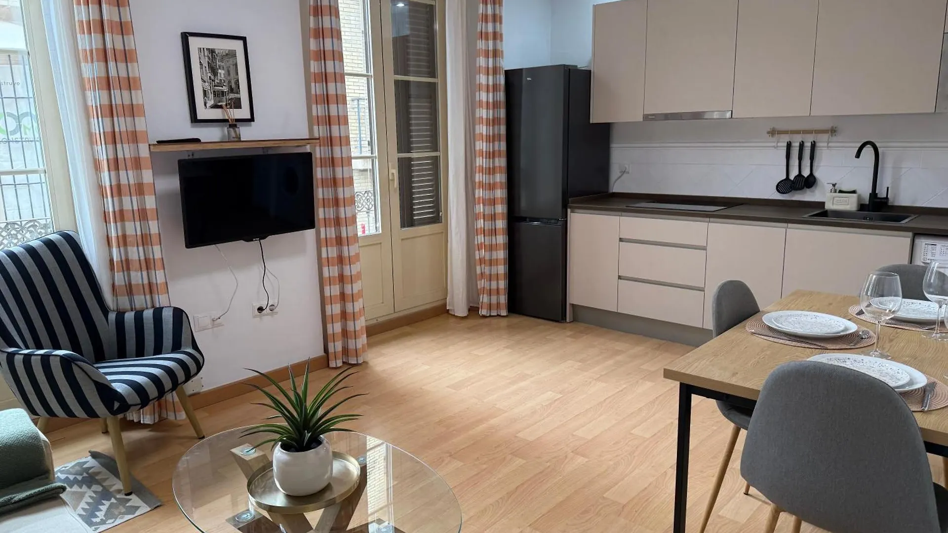 Cozy 1Br Picasso By Easytrip Apartment Malaga