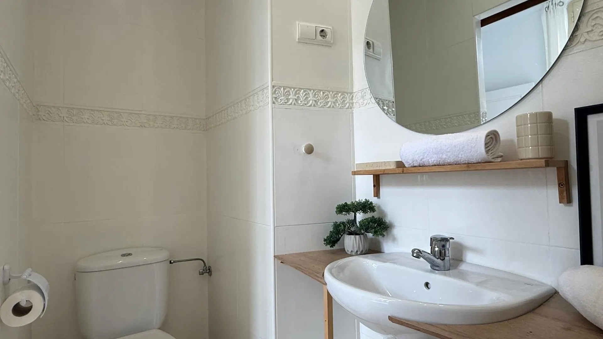 Cozy 1Br Picasso By Easytrip Apartment Malaga Spain